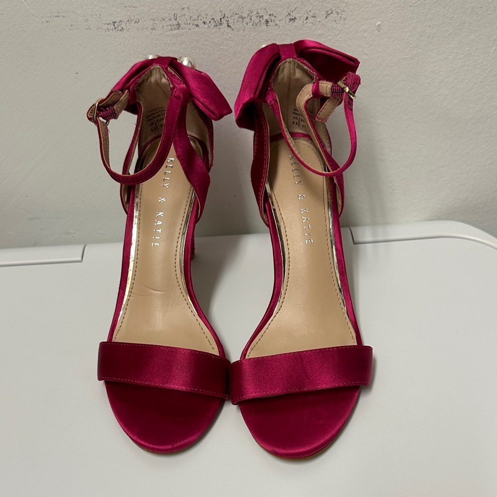 Kelly & Katie Tamatha Crimson Satin Heels - Picture 5 of 8
